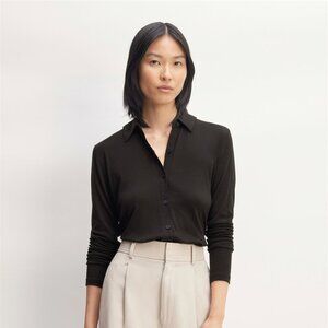 Everlane Shirt in Butterluxe in Black, Size Small